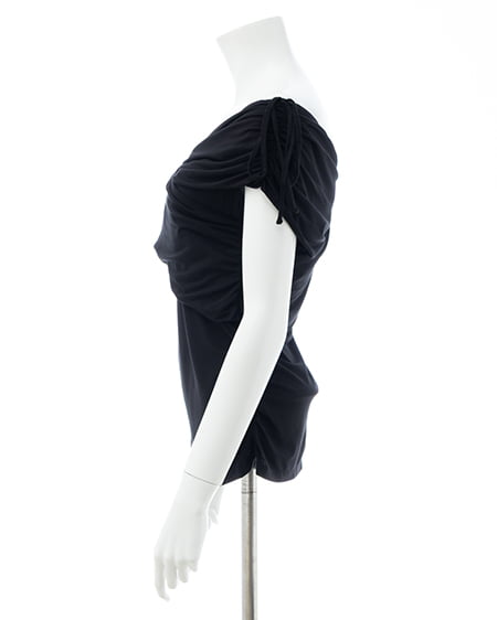 INGNI（イング） ギャザークロスオフショルトップス ｸﾛ