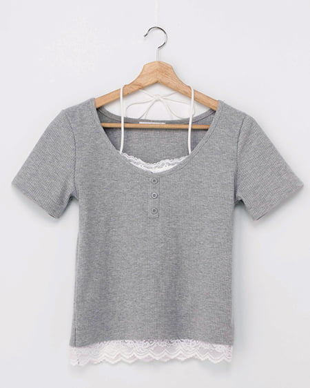 レースレイヤードヘンリーネックトップス