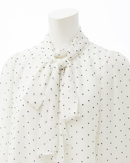 INGNI(イング) ボウタイブラウス オフホワイト/ドット
