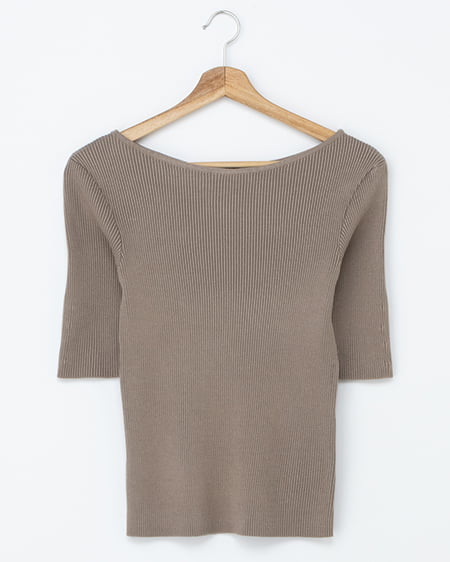 【INGNI SOELA】新作 袖金ボタンボートネック半袖ニット