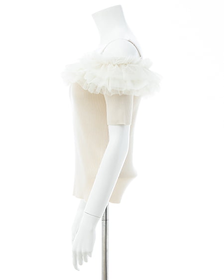 INGNI（イング） チュールオフショルダブルフリル半袖ニット ｱｲﾎﾞﾘｰ/ｱｲﾎﾞﾘｰ