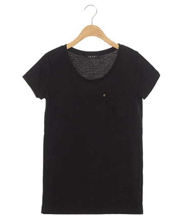 UネックTシャツ
