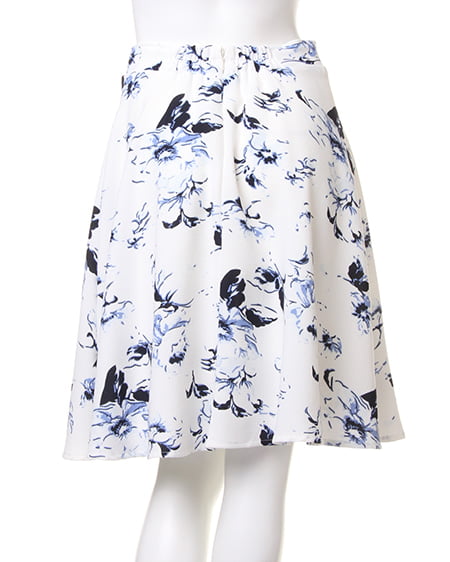 INGNI（イング） 花柄フレア／スカート ｵﾌﾎﾜｲﾄ